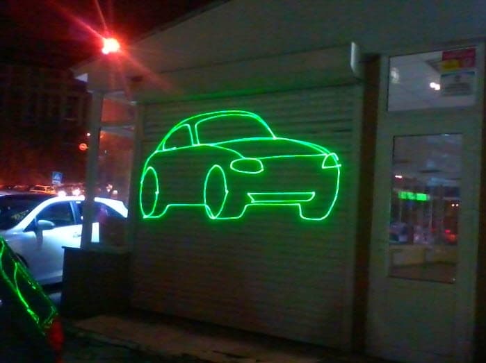 Уличная реклама, уличный лазерный проектор